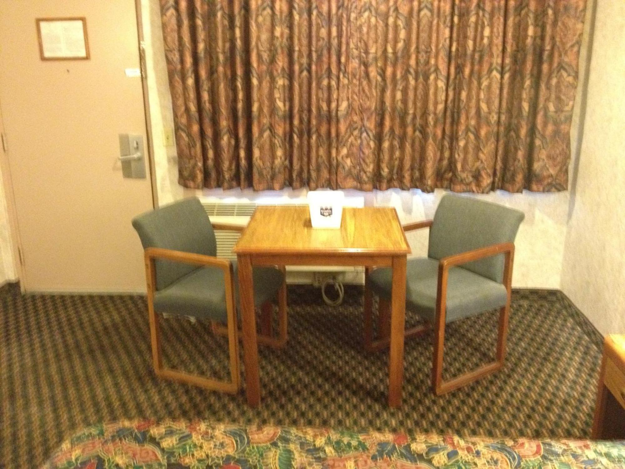 Richmond Inn And Suites المظهر الخارجي الصورة